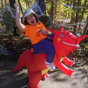 Meet your Posher, Ella